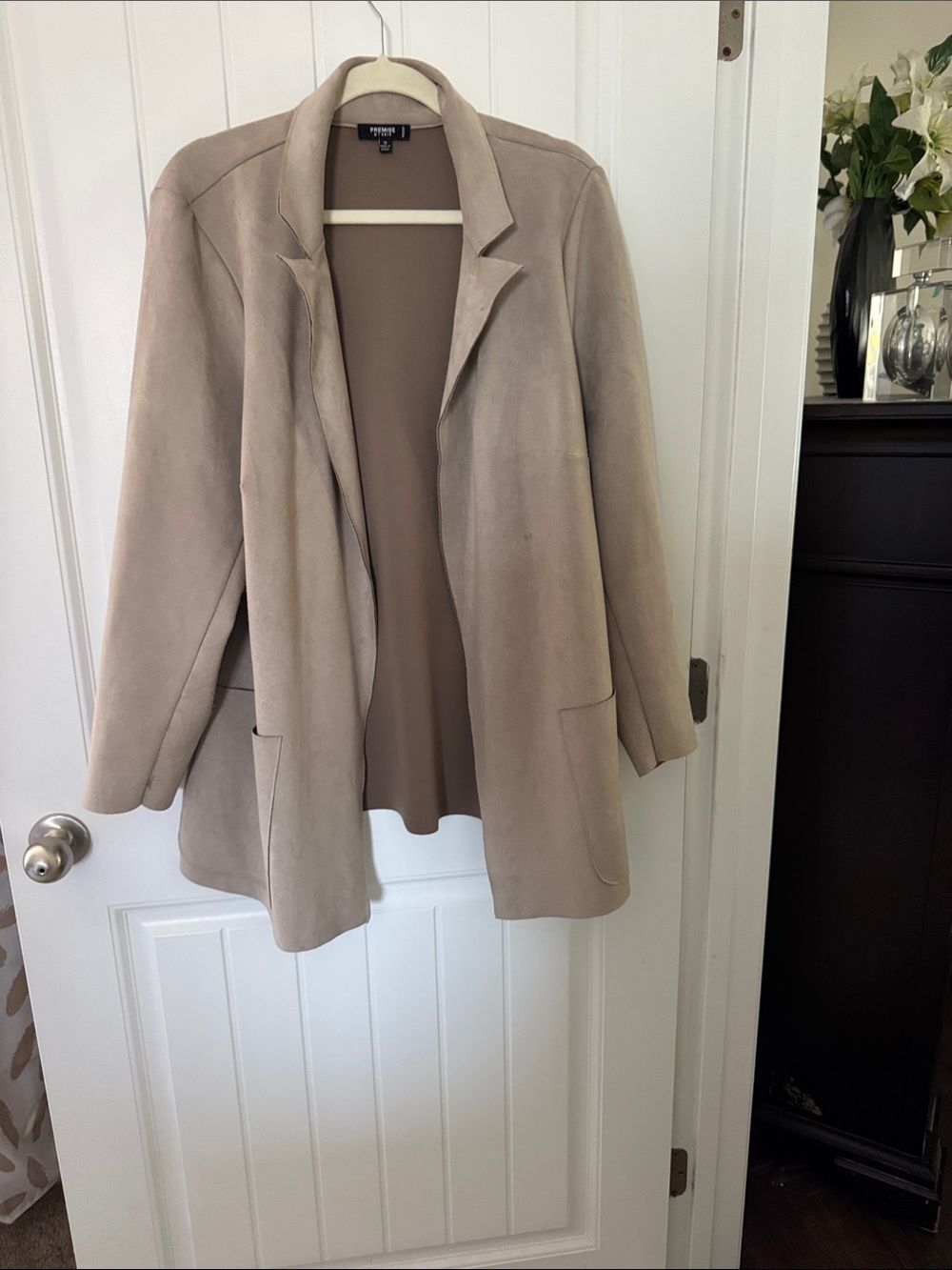 Premise Studio Light Taupe Open-Front Blazer